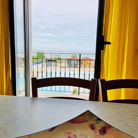 Aparthotel Miramare Small Village Mondragone