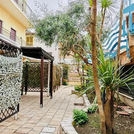 Aparthotel Miramare Small Village Mondragone